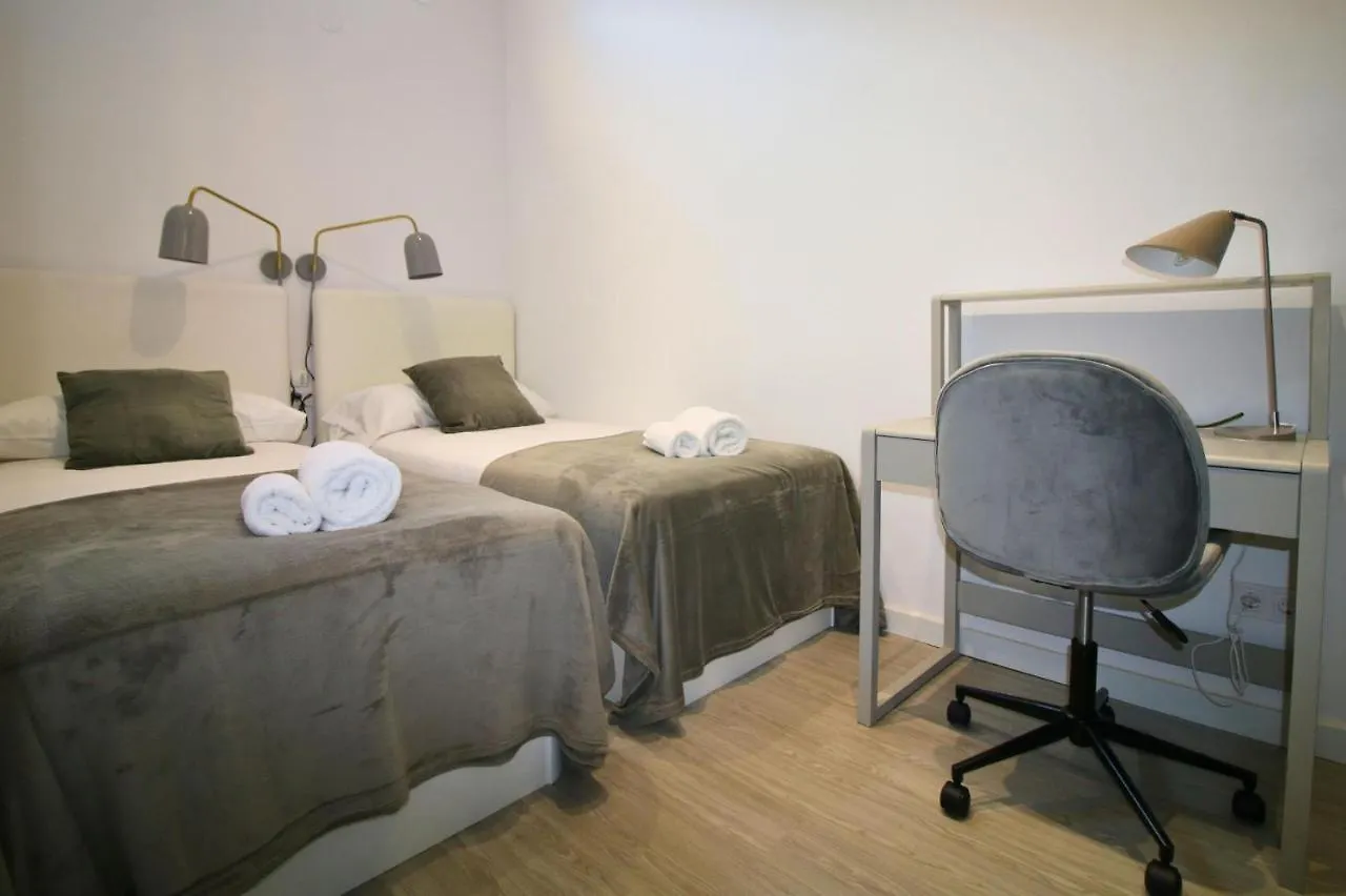Luxurius Apartment For 4 People With Jacuzzi Barcelona