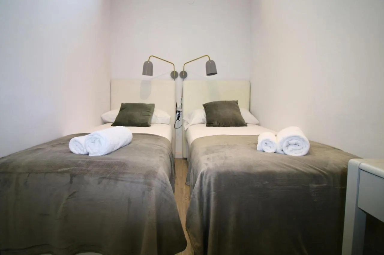 Luxurius Apartment For 4 People With Jacuzzi Barcelona