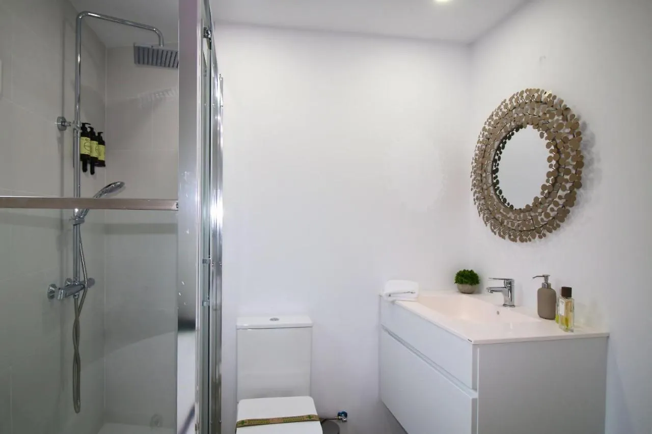 Luxurius Apartment For 4 People With Jacuzzi Barcelona